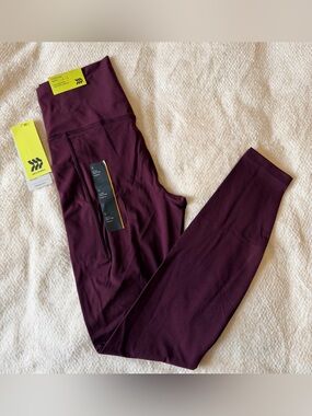 NWT Ultra High-Waist Every Day Soft Leggings